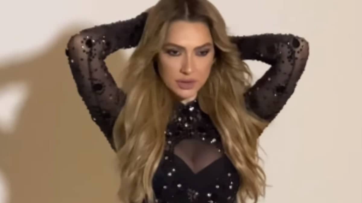 Hadise tranparan mayosuyla dans etti! Ateşli hallerine yorum yağdı